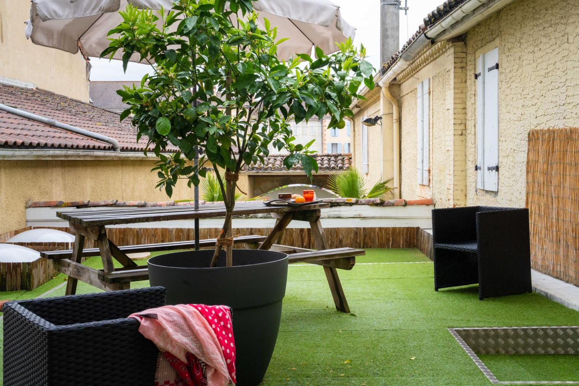 Hotel Le Loft Trie-sur-Baise Luaran gambar